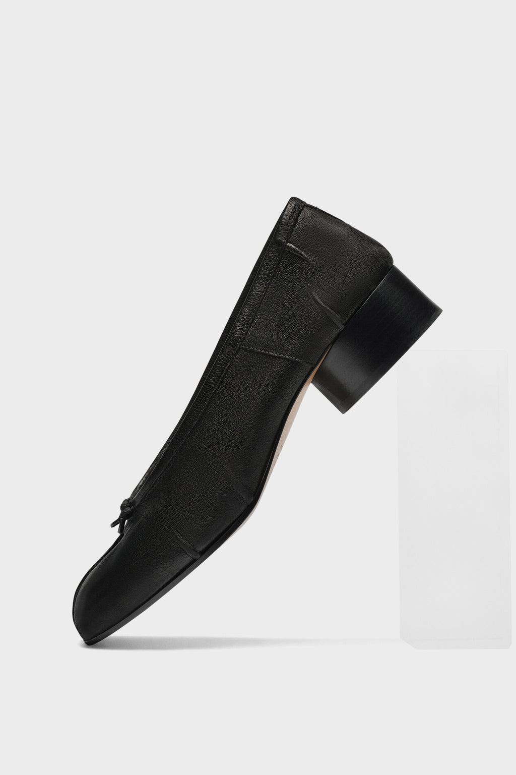Corvina Ballerina con Tacco Basso - Nero